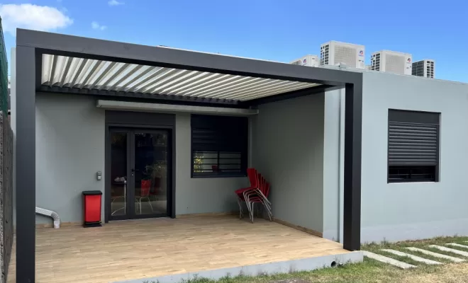 Pergola, la Possession